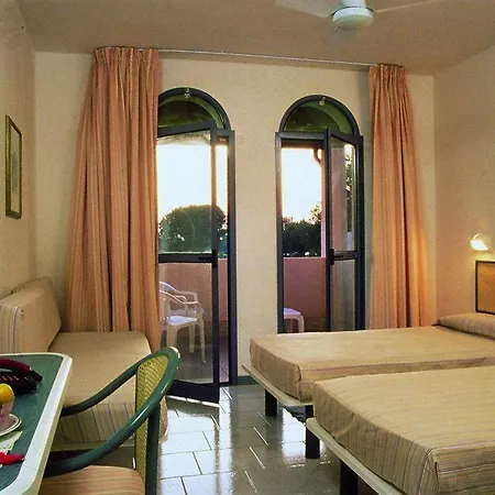 ホテル Garden Club Toscana 4*